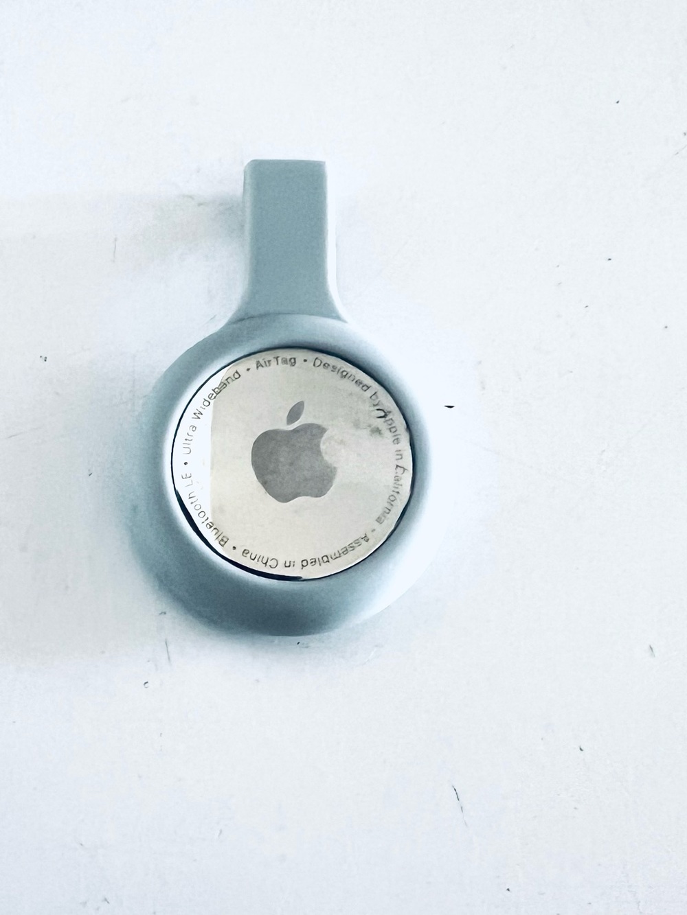 Apple AirTag in Light Blue Silicone Loop